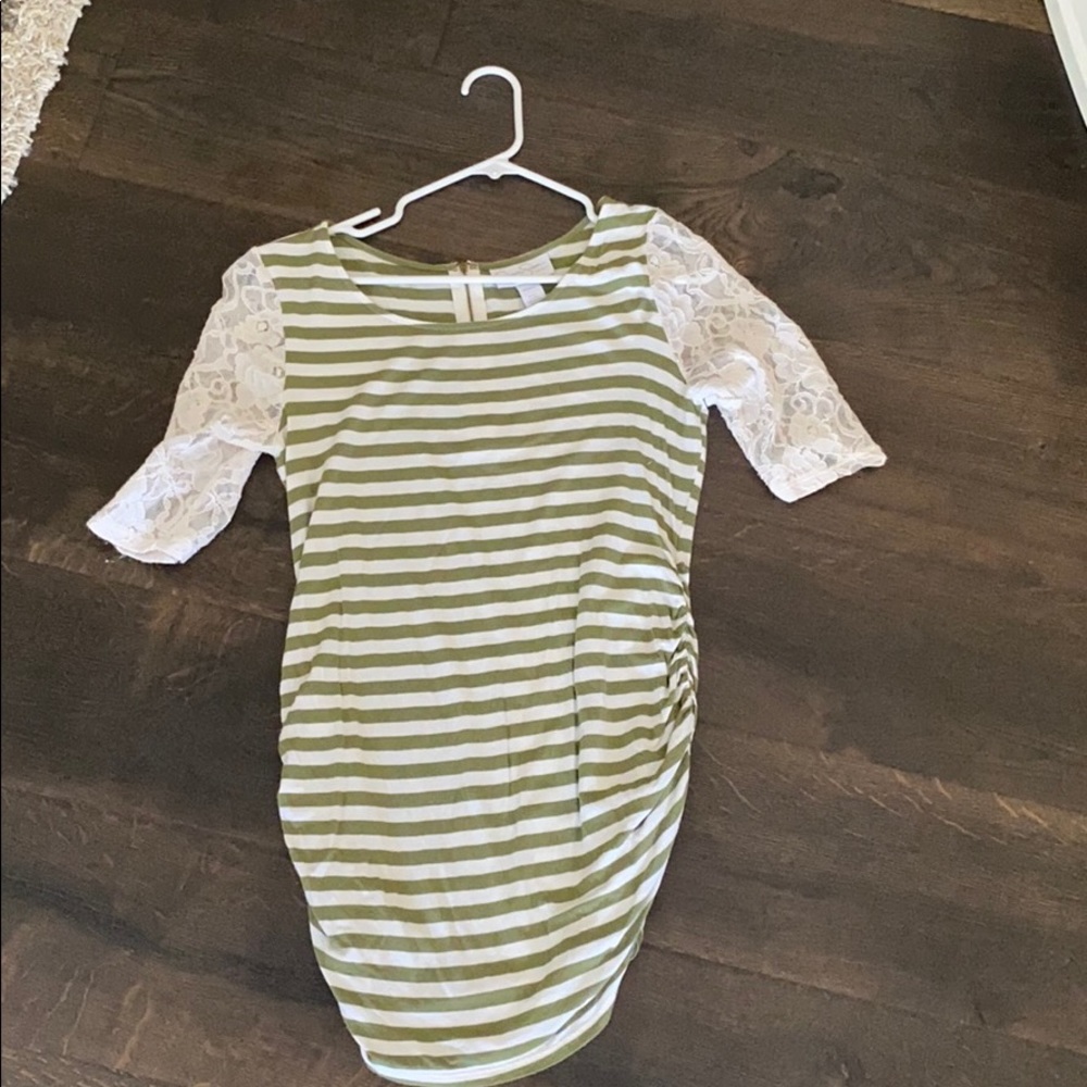 Jessica Simpson Maternity Shirt